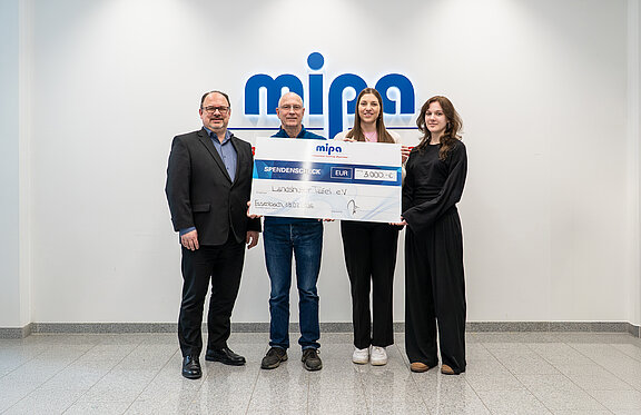 Donatie aan het “Landshuter Tafel” Donatie aan het “Landshuter Tafel”